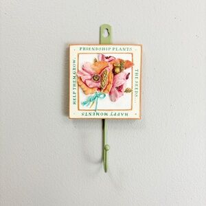 MARJOLEIN BASTIN 1998 Wall Hook 6.5"L Floral Poppies Cottagecore Grannycore NIB